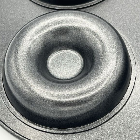 Bellemain 6 Cavity Donut Baking Pans 2-Pack 3” Diameter Homemade Doughnuts NWOT - Picture 6 of 7